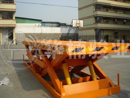 選購高空作業(yè)升降臺要注意哪些？